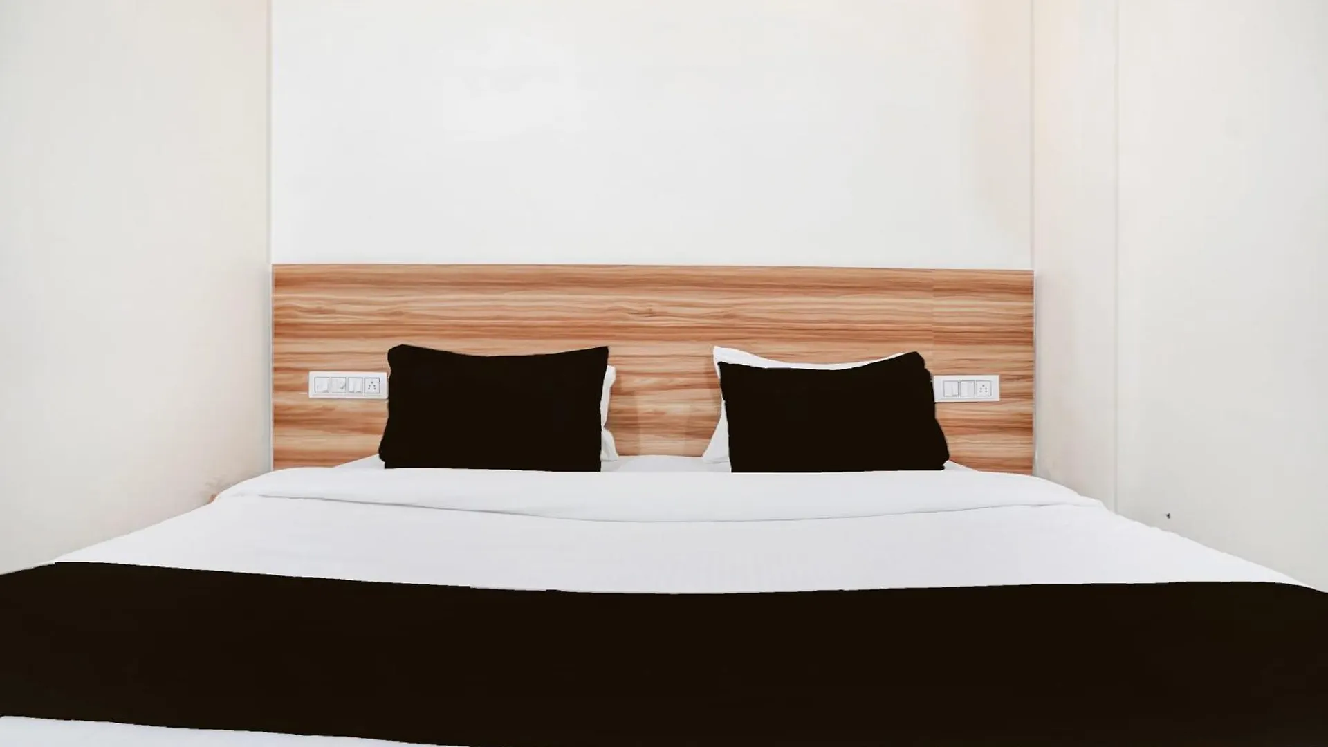 Hotel O The Kashi Varanasi