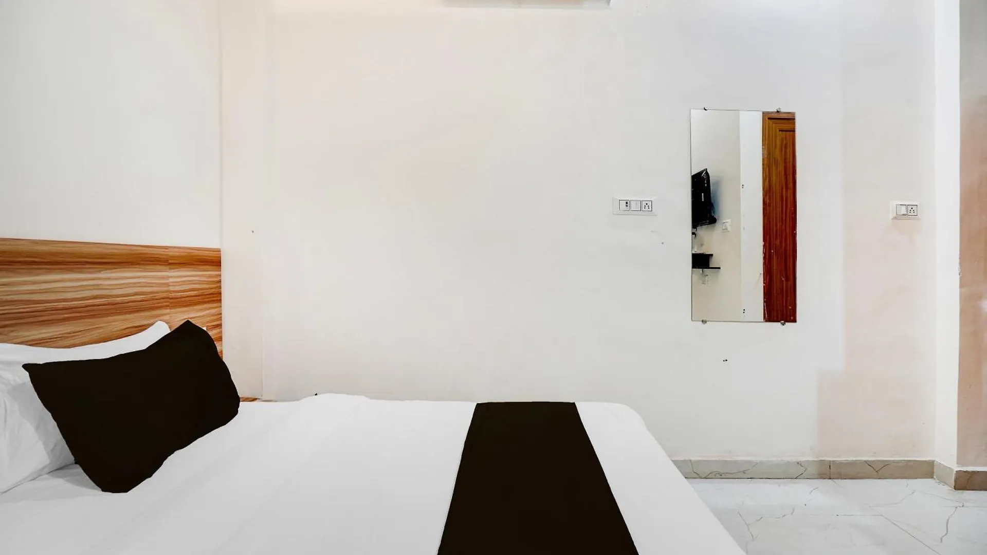 Hotel O The Kashi Varanasi 3*,  India